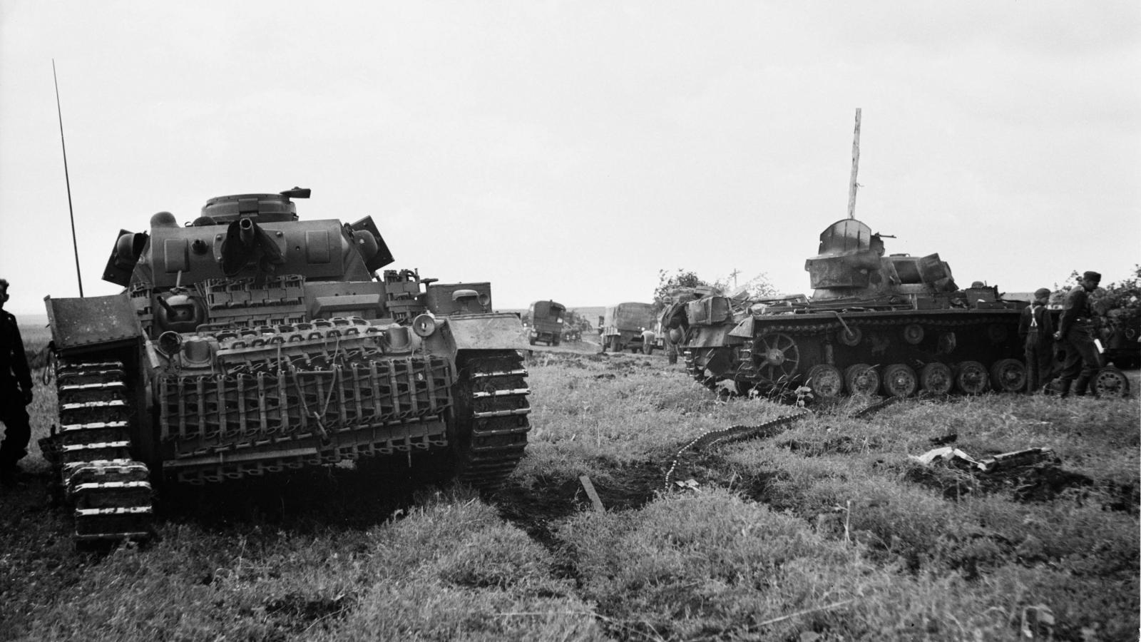 Потери немецких танков. PZ III 1941. Танки вермахта 1941-1945 т4. Танки вермахта 1941-1945 т 3. Танки вермахта 1942.