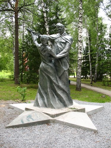 Памятник "Вальс Победы"