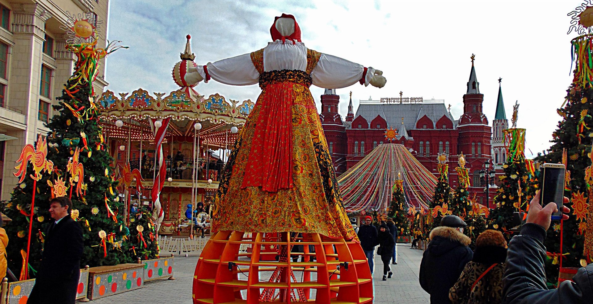 Где можно погулять в москве на масленицу. Фестиваль Масленицы на красной площади. Масленица на красной площади. Масленица Москва красная площадь. Масленица в Москве.