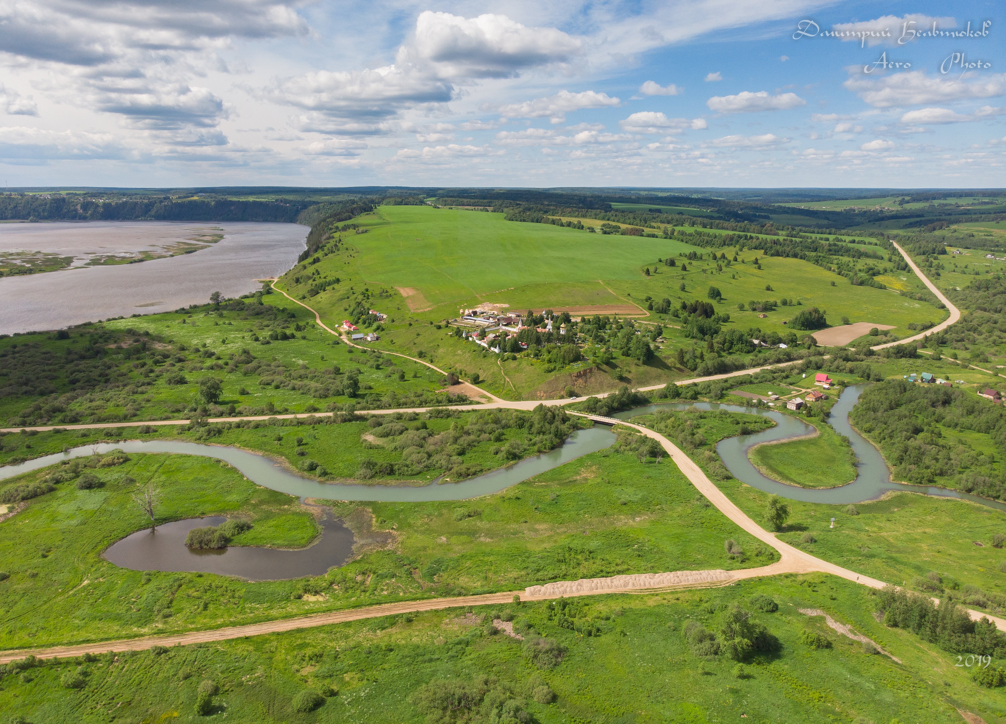 Красная горка пермский край. Красная горка монастырь Пермский край. Деревня Верхнечусовские городки.