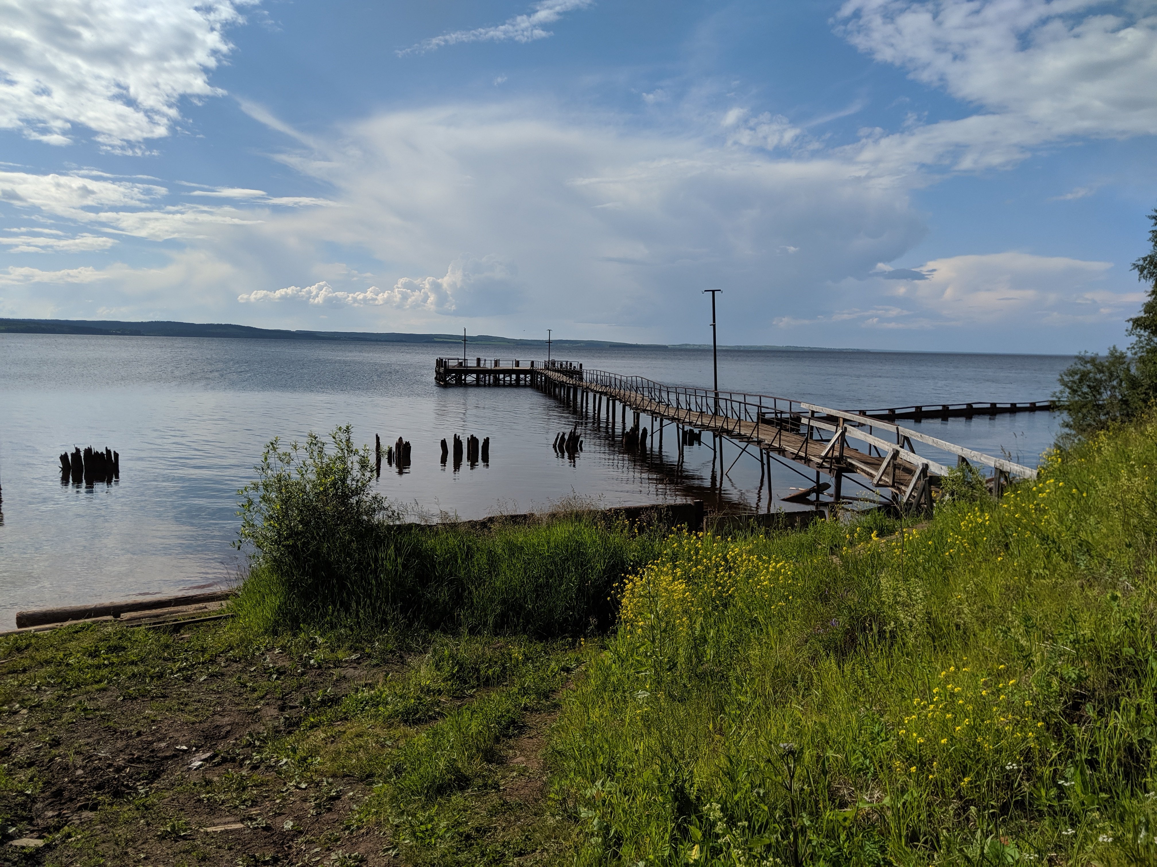 Село усть. Пристань Усть Гаревая. Усть Гаревая причал. Усть Камское море. Река Гаревая Пермский край.