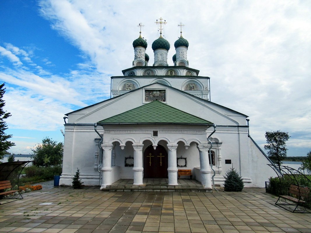 Фото храма в Лохвице