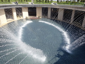 "Отражение облаков"