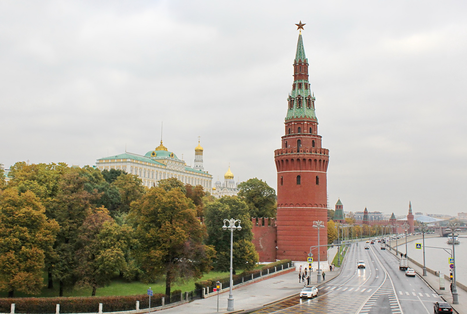 Кремль с большого каменного моста