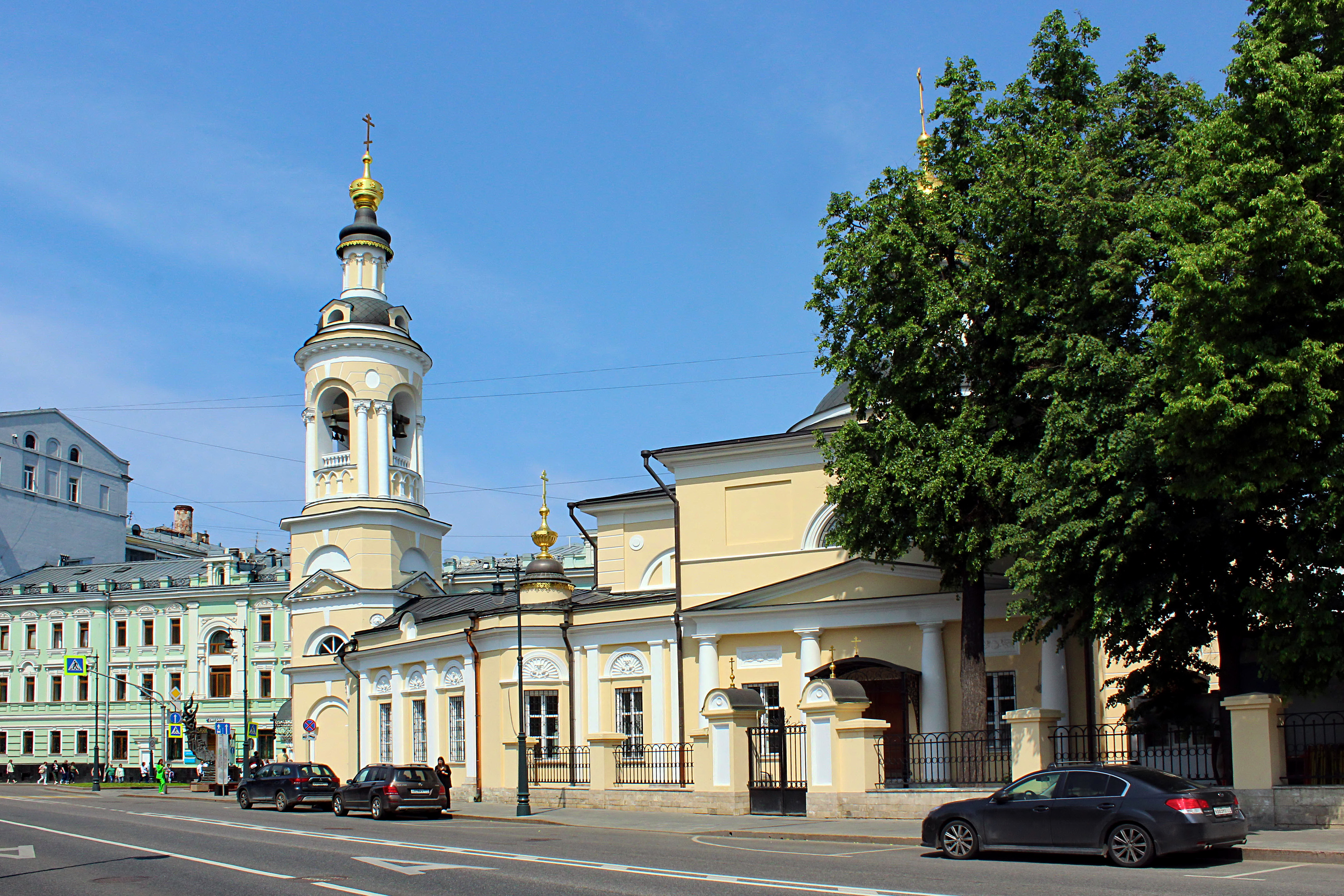 Москва солянка 16. Улица солянка Москва. Улица солянка , 15. Храм Рождества Богородицы в Балашихе. Солянка улица Москва фото.