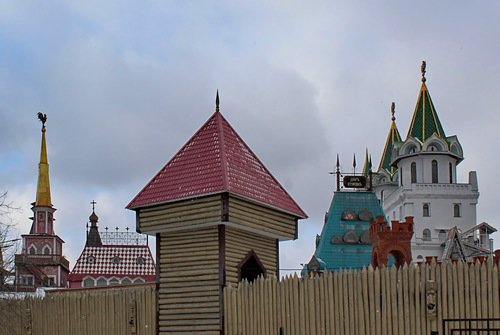 башни Измайловского Кремля