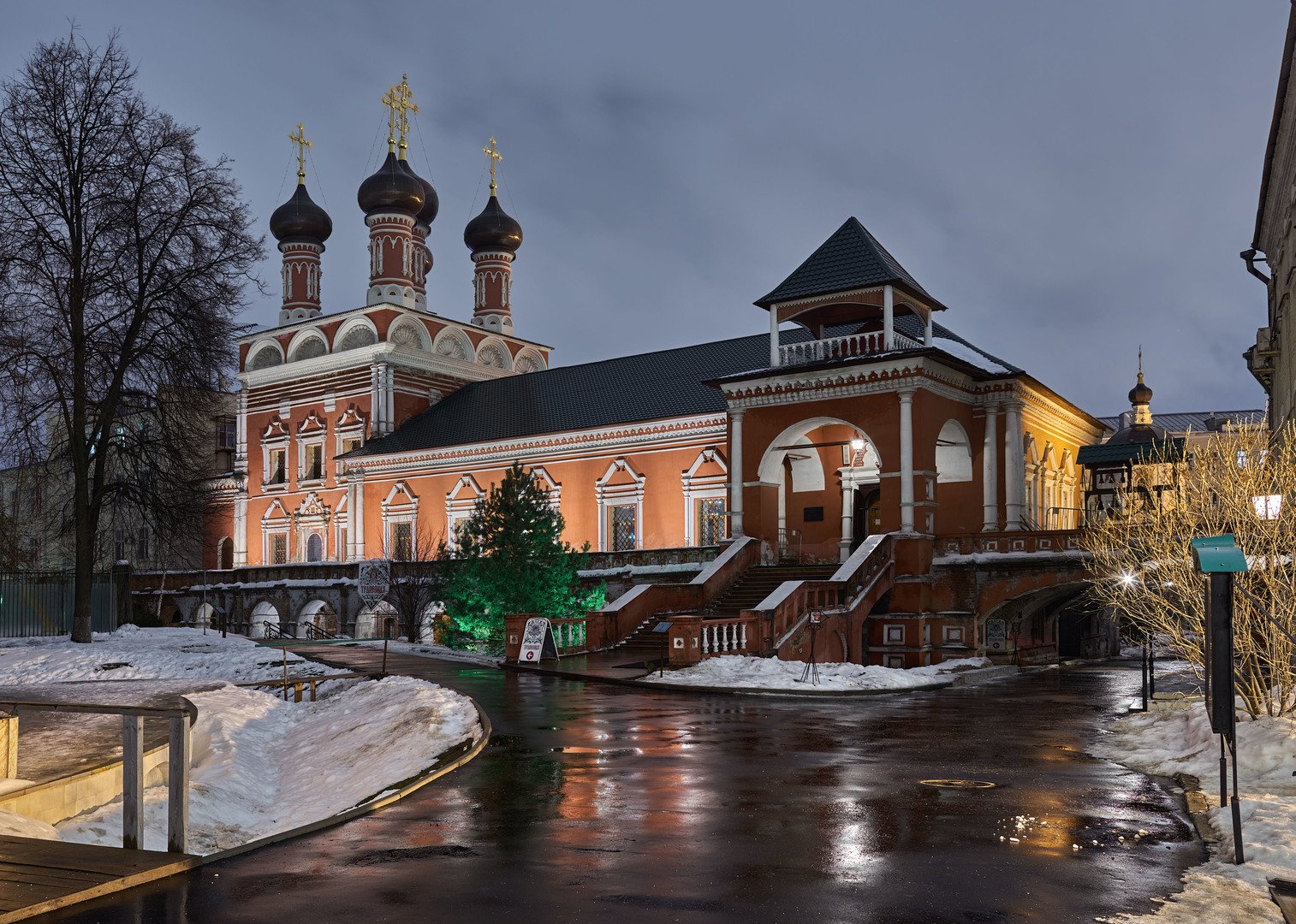 даниловский монастырь храмы