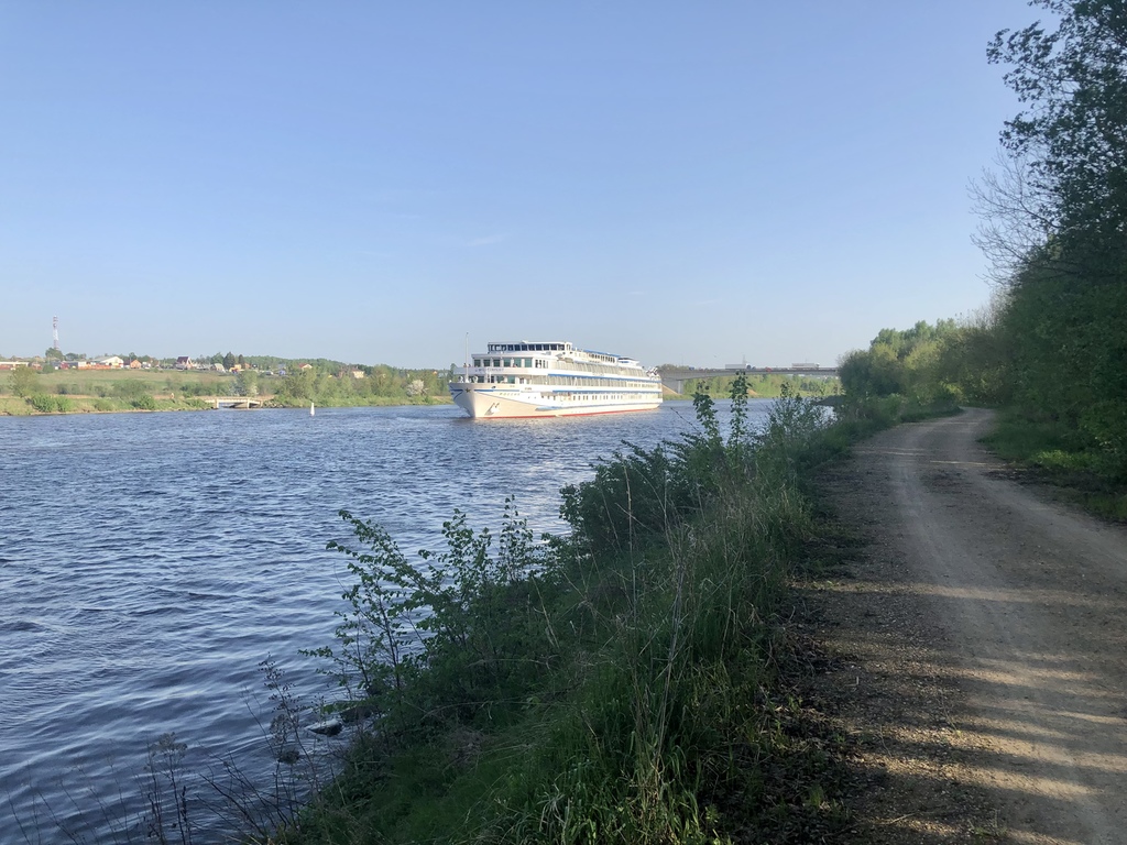 Водохранилище на реке за