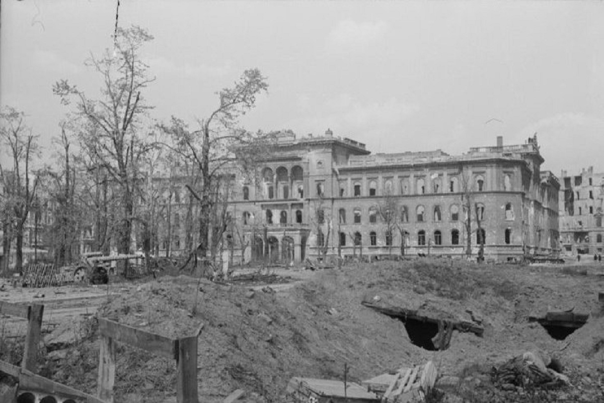 Поверженный берлин 1945 фото