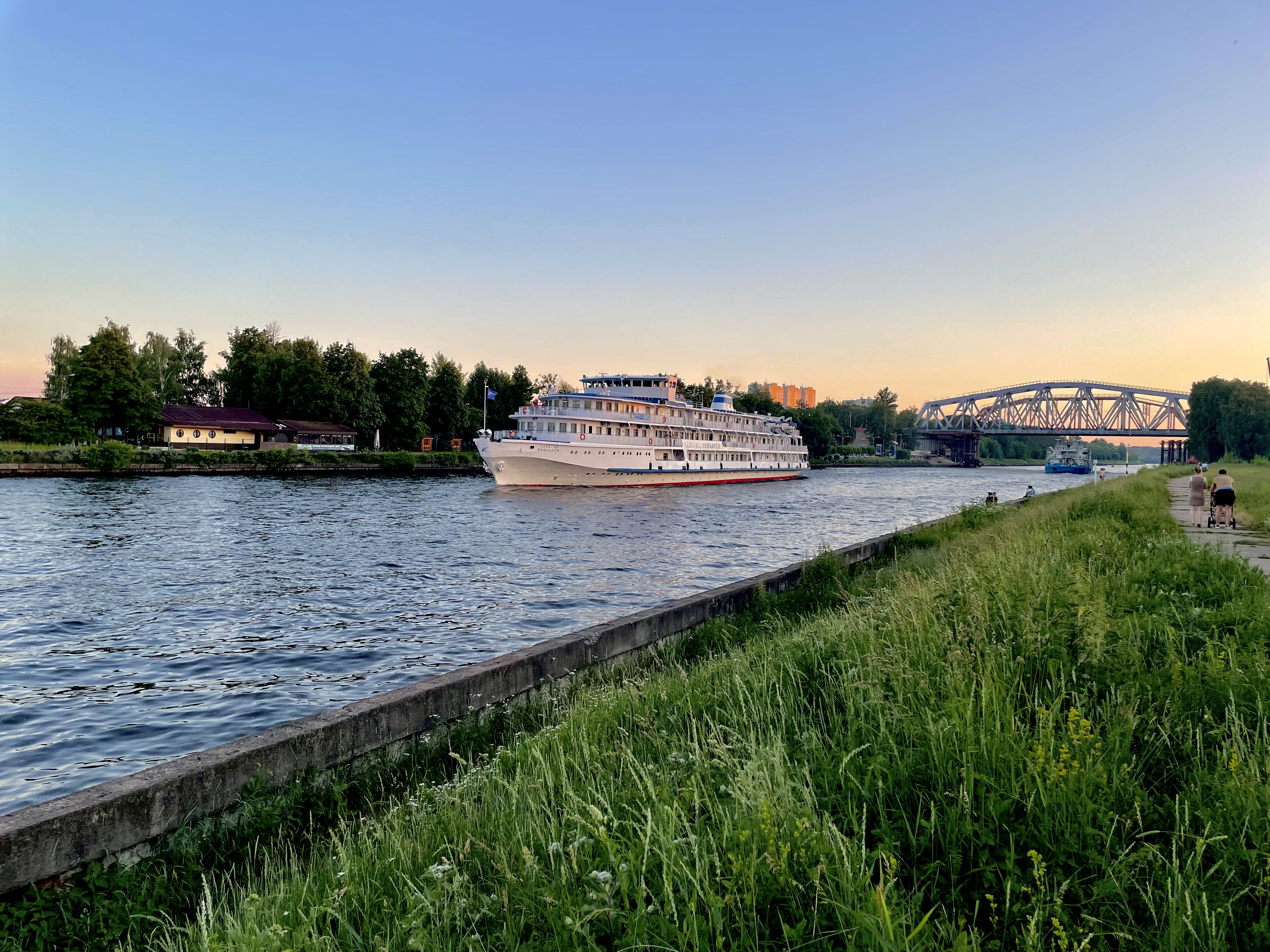 москва река в архангельском