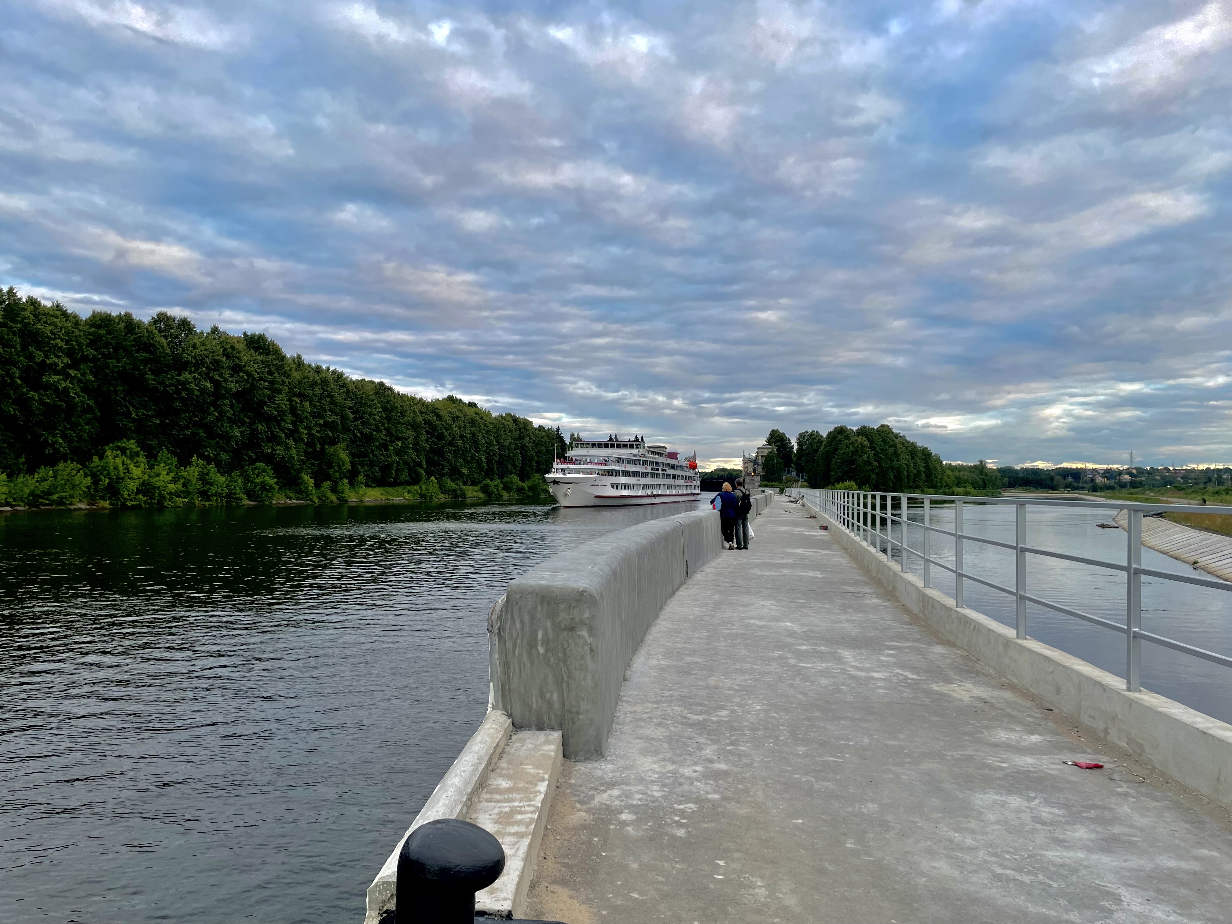 Пулковское водохранилище. Пулковское водохранилище рыбалка. Река Пулковка в СПБ. Озеро в Казани.