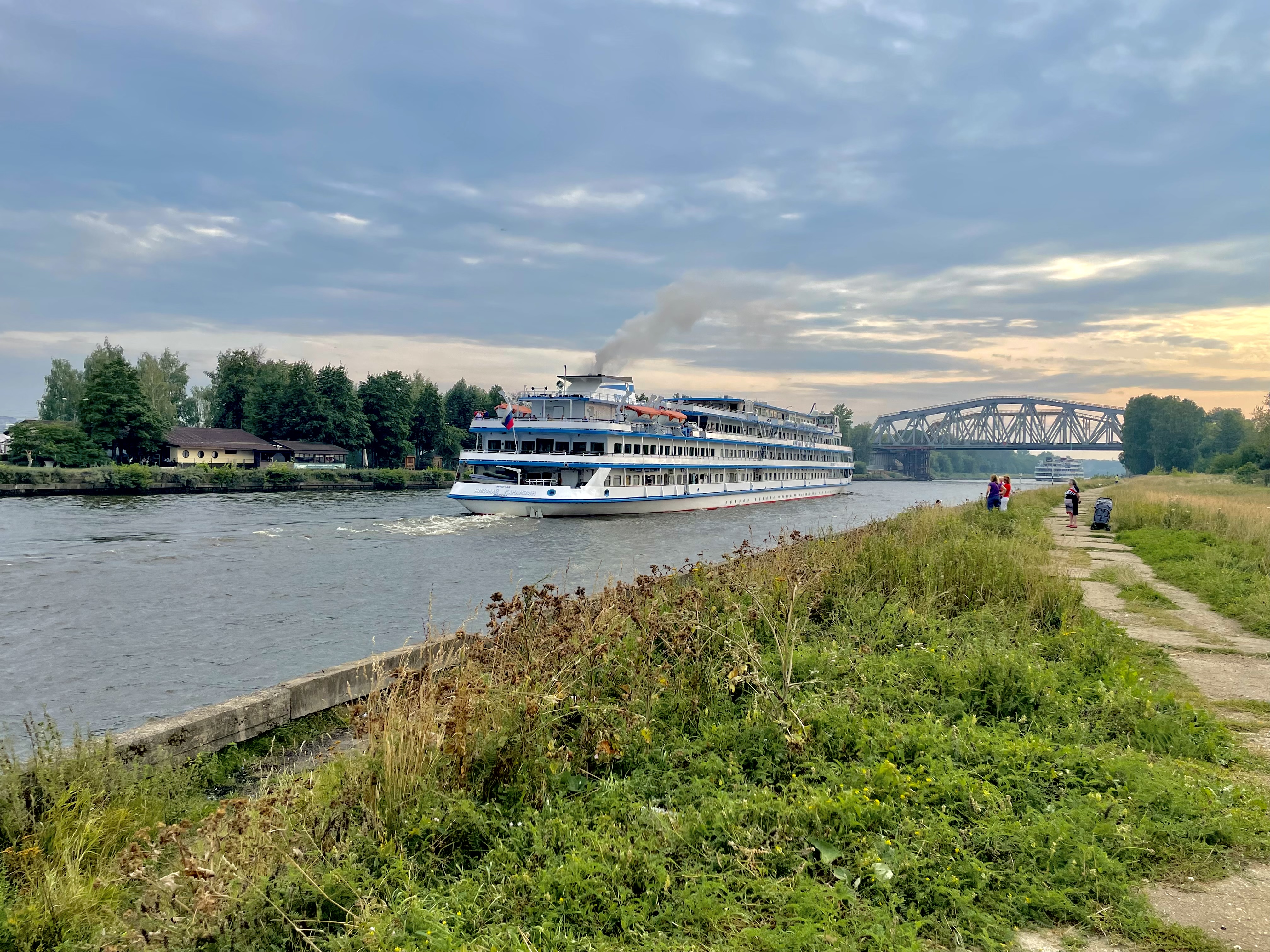 Плес саратовская область. Речной канал. Клязьминское водохранилище фото. Москва Плес. Фотосессия в Плесе.