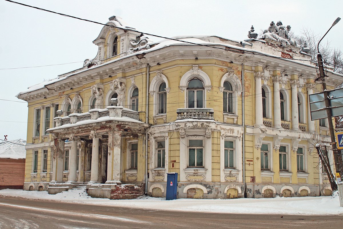 Купцов дом фото. Бежецк особняк Купцов Неворотиных. Дом Купцов Неворотиных Бежецк. Усадьба Неворотиных Бежецк. Дом Купцов Коровкиных Бежецк.