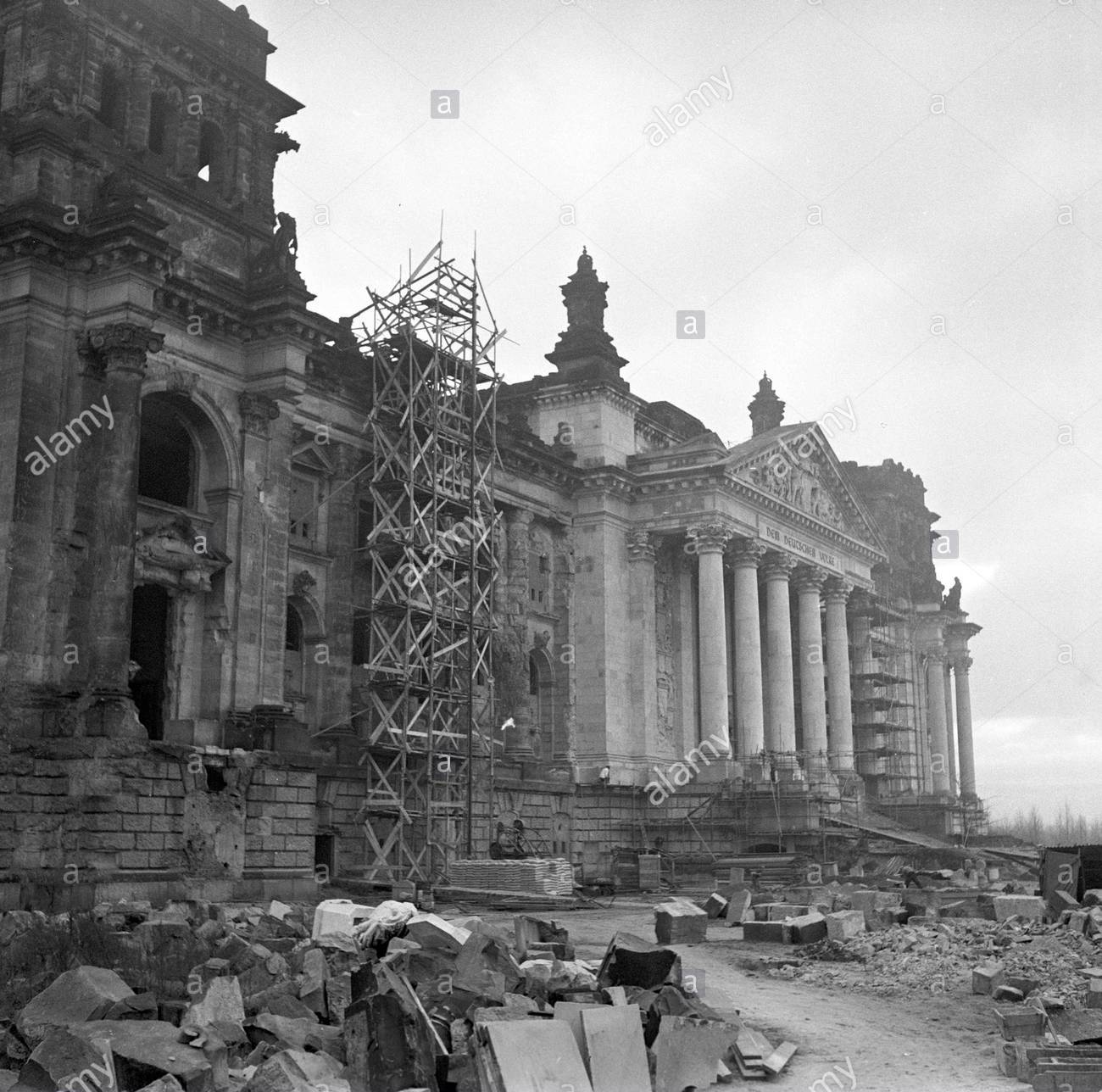 Фото берлина 1945 рейхстаг