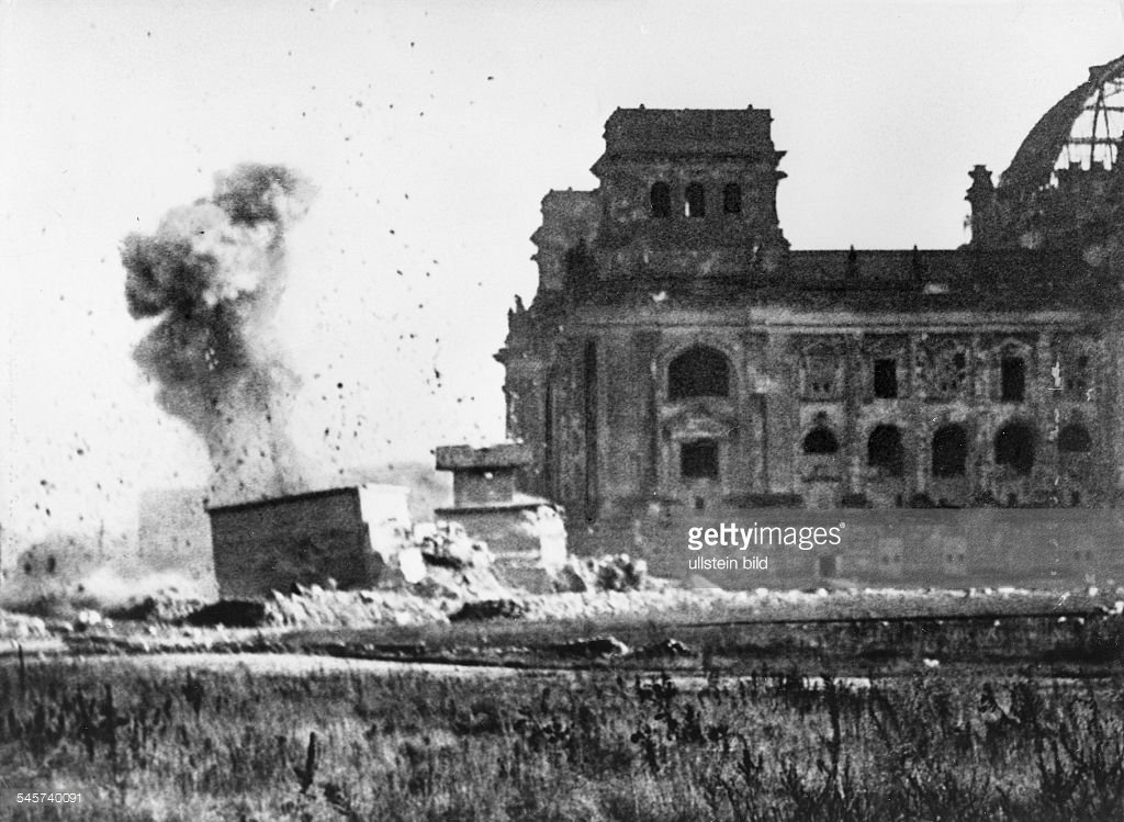 Штурм рейхстага 1945 фото