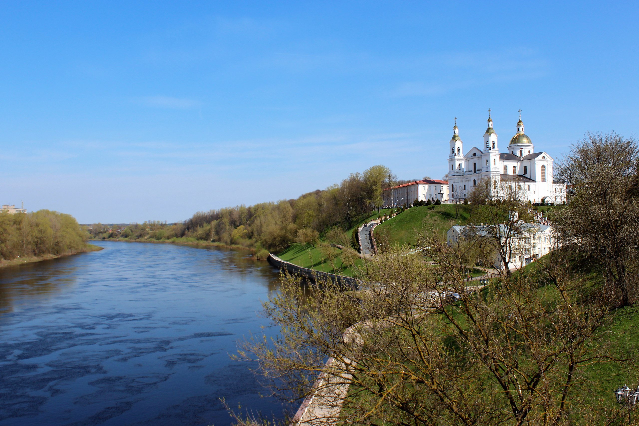 Западная двина великие