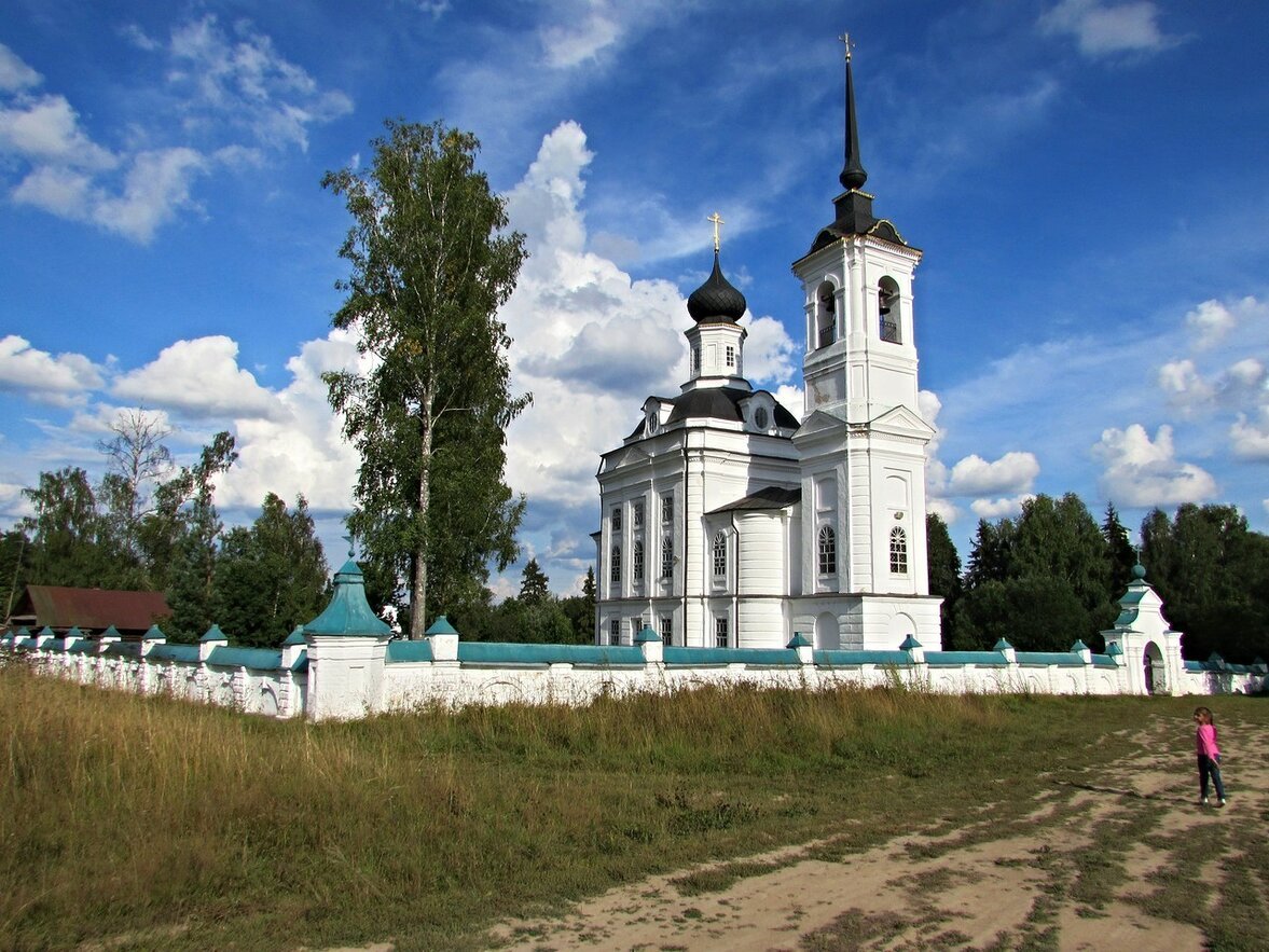 Никольские кострома. Щелыково Никольская Церковь. Никольская Церковь Николо Бережки. Селе Николо-Бережки Костромской губернии.. Никола Бережки Щелыково Церковь.