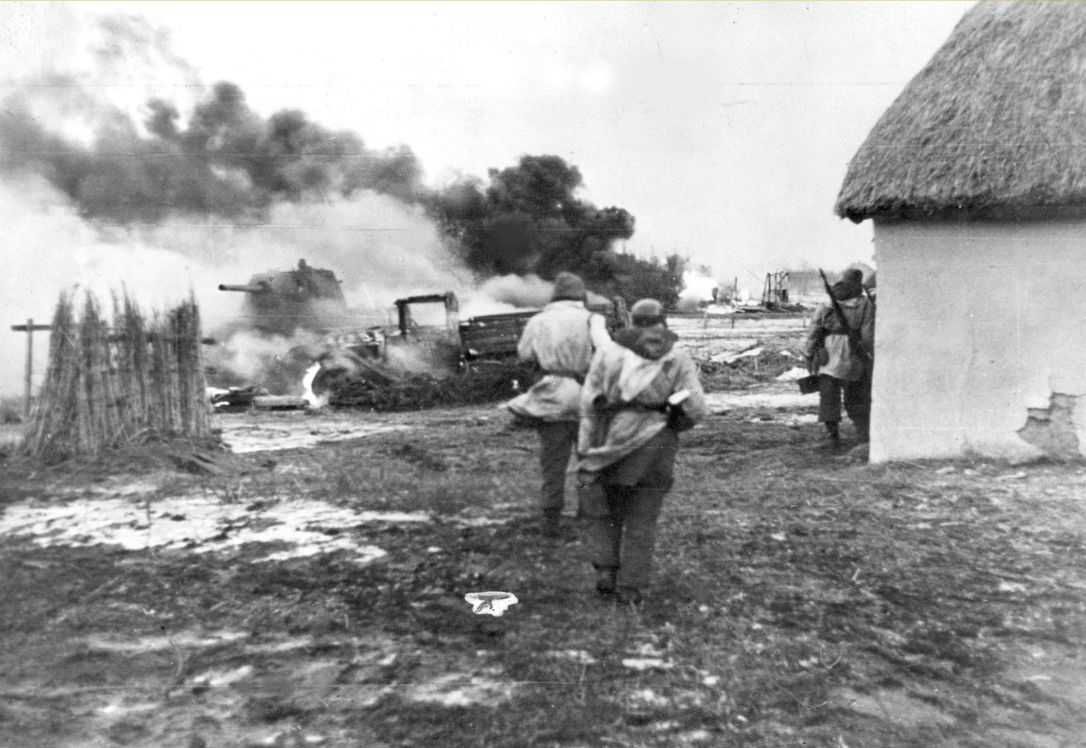 Деревня в годы войны фото