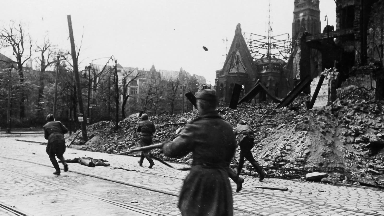 Бой под берлином. Уличный бой 1945 года Берлин.