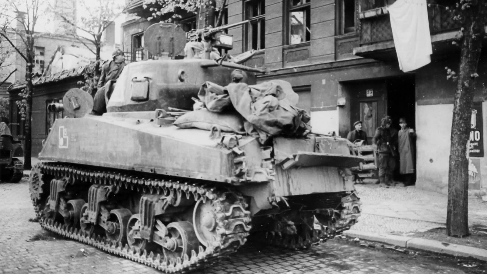 Первая м четвертая а. Танк м4 Шерман в РККА. М4а2 "Шерман". Шерман 76 w. M4 Sherman 76 w.