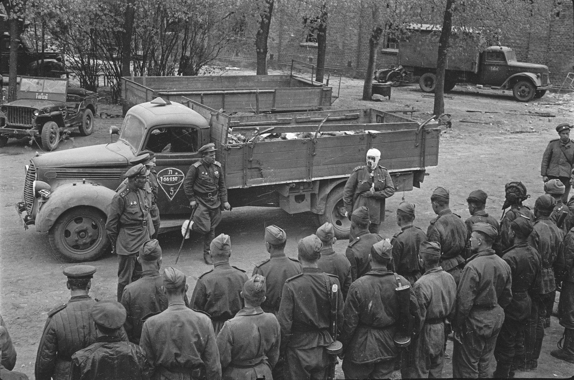 20 апреля 1945 года. Вторая мировая. Советские солдаты в Германии 1945. Советские войска в Берлине.