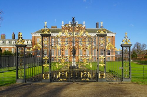 Ворота у Кенсингтонского дворца