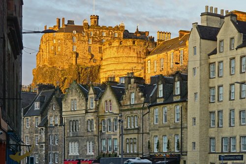 Утро и Эдинбургский замок