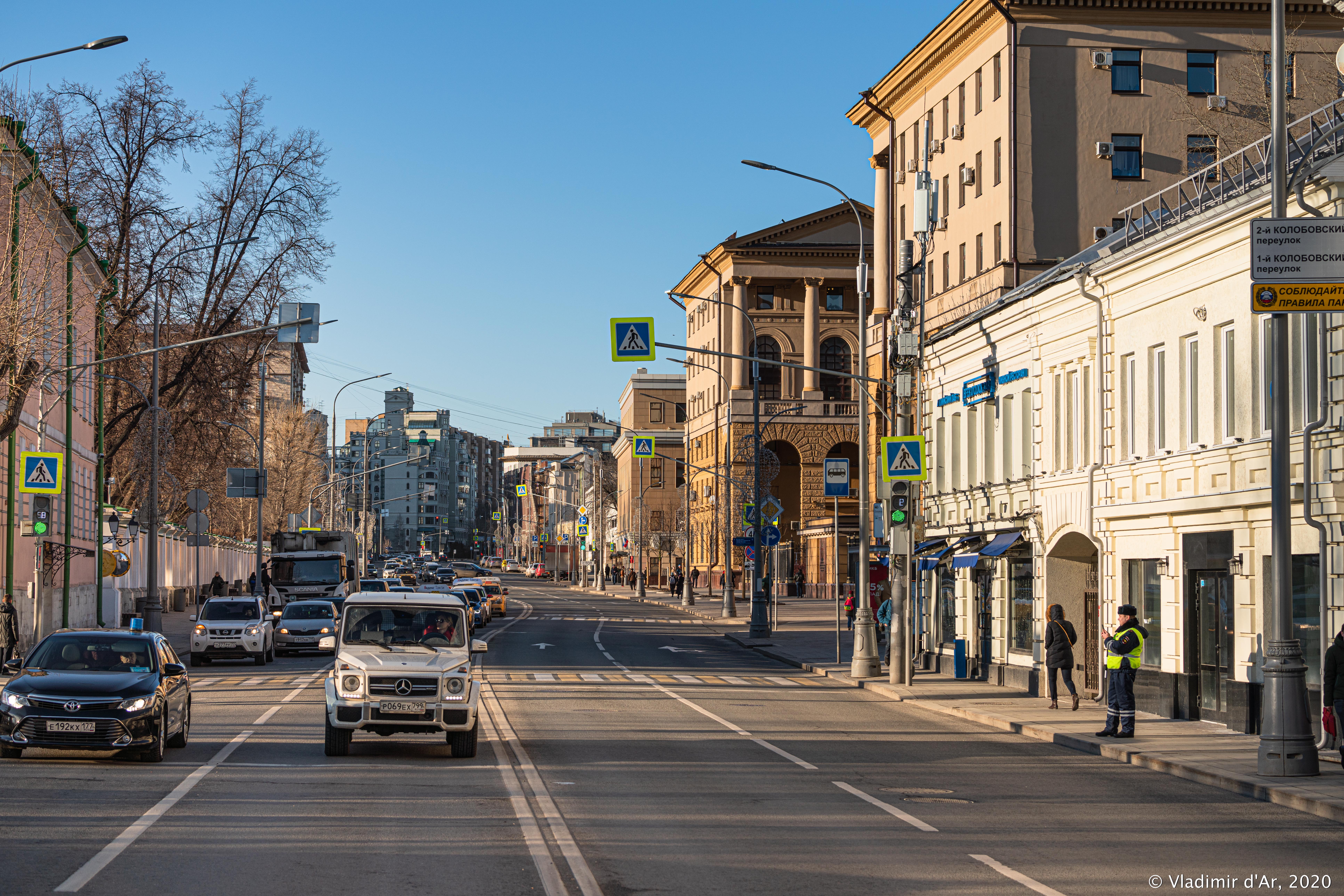 улица петровка в москве