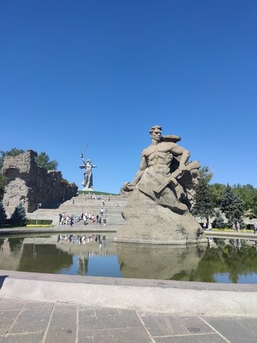 МАМАЕВ КУРГАН. ПАМЯТЬ....