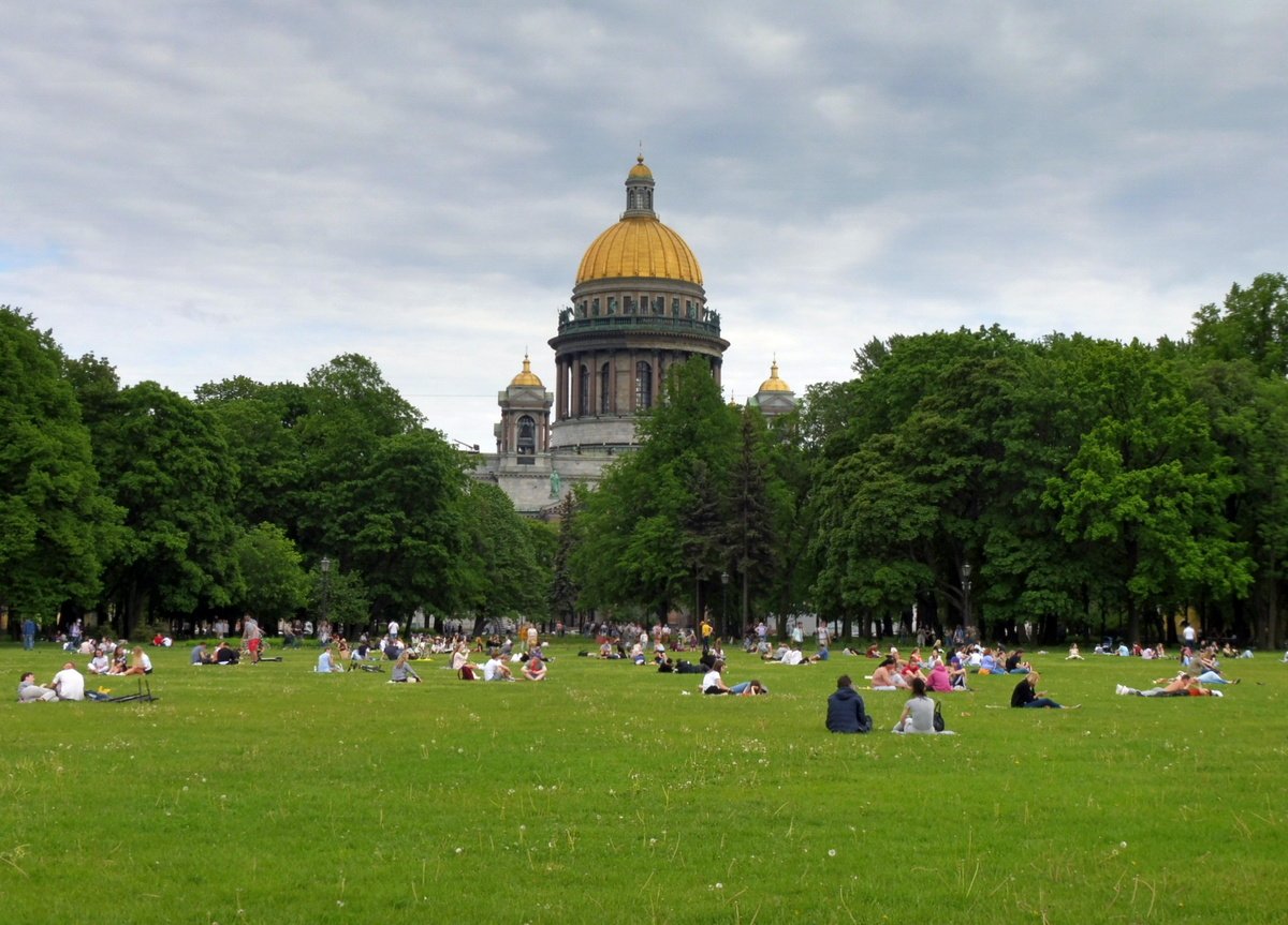 Исаакиевский собор лето