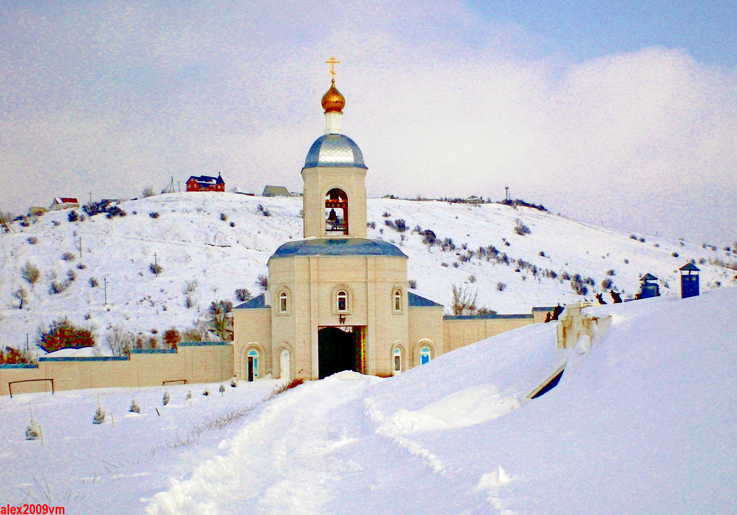 Храм с 33 куполами город Серафимович