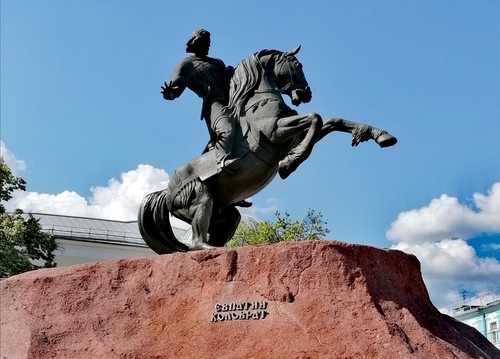 Памятник Евпатию Коловрату
