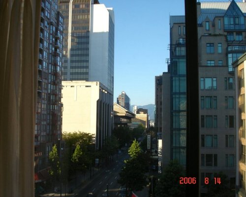 Центр Ванкувера из окна отеля