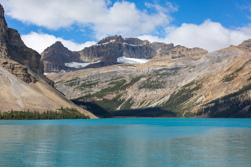 Озеро Боу в канадской провинции Альберта
