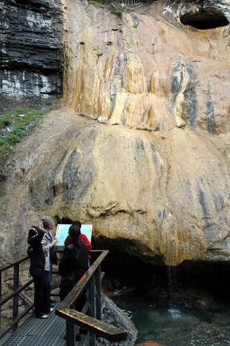 Жёлтая скала