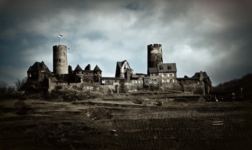 Замок Турант на Мозеле