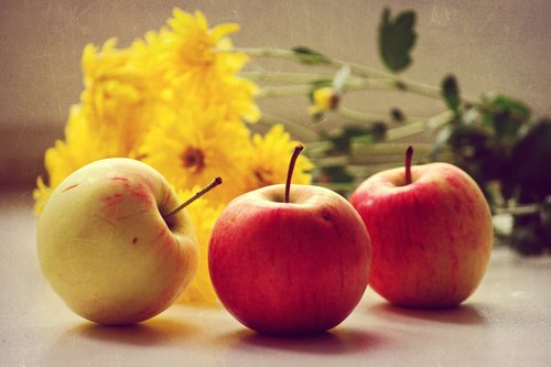 Каждый день нужно съедать по яблоку!