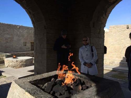 Храм огнепоклонников Атешгях около Баку