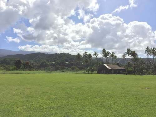 Первая школа на острове Мауи