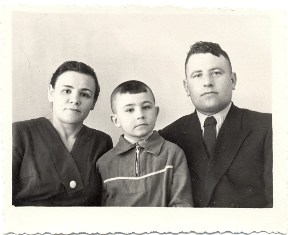 Воспоминание о маме, в её день рождения, 2-го марта... г.Топки, Кемеровская обл.,1964г. 