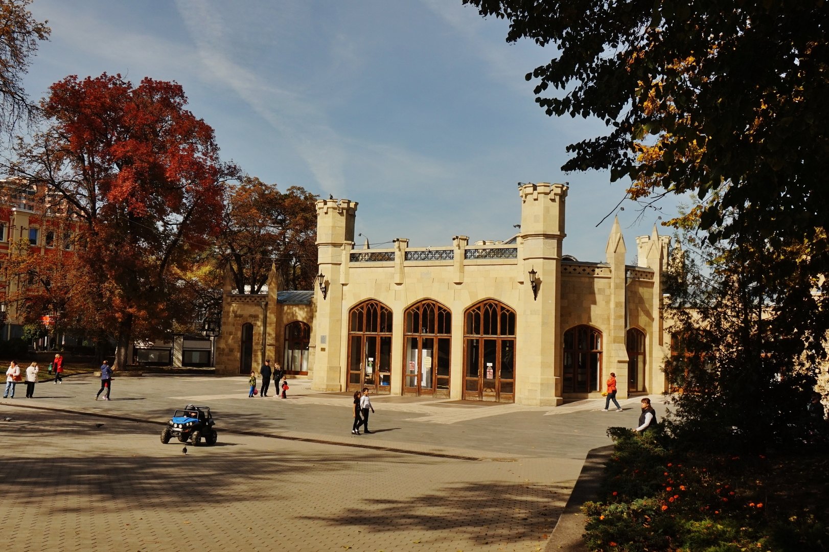 Нарзанная галерея Кисловодск фото осень