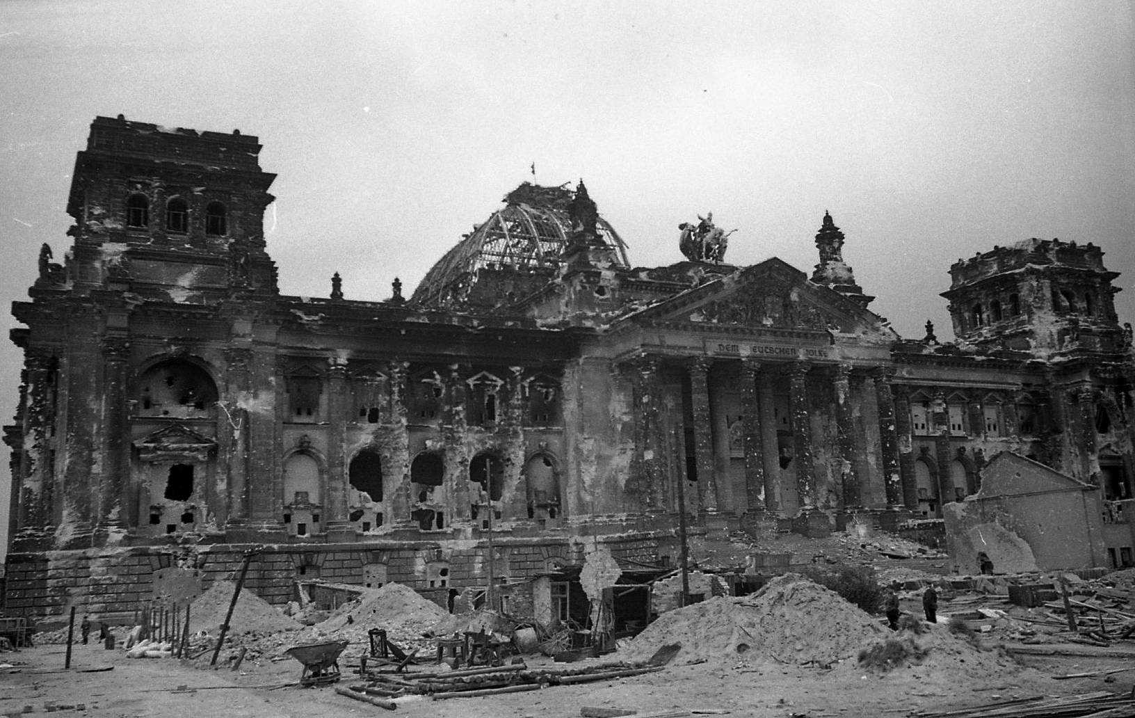 Фото после штурма рейхстага