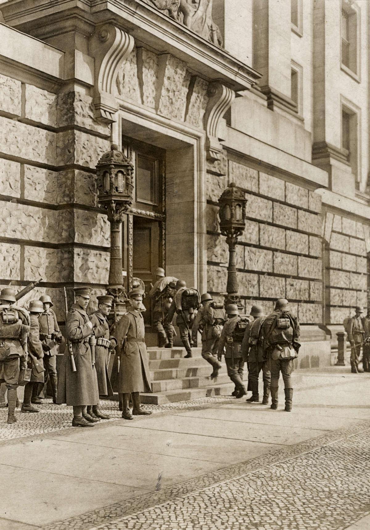 Мюнхенский путч. Капповский путч в Германии. Капповский путч 1920. Путч в Германии 1920. Путч Каппа-Лютвица.