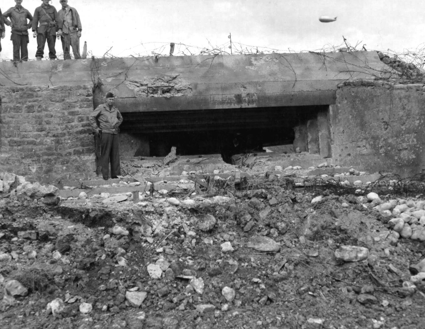 3 июня 1944. Немецкие укрепления. Укрепления Германии 1944. Временные укрепления немцев. Немецкие укрепления из кирпича ВОВ.