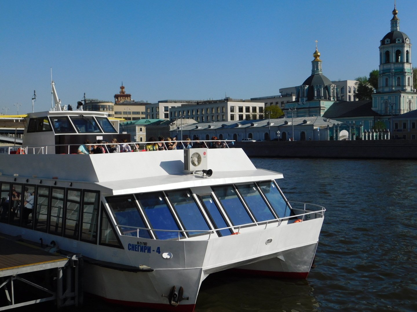 More moscow. Море в Москве. Морской Москва. Если в Москве было море. Море Москвы цена.