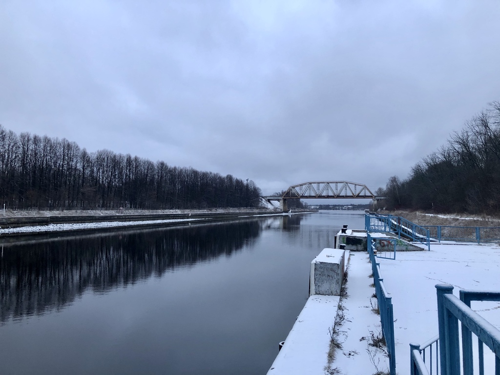 Река сестра под каналом имени москвы