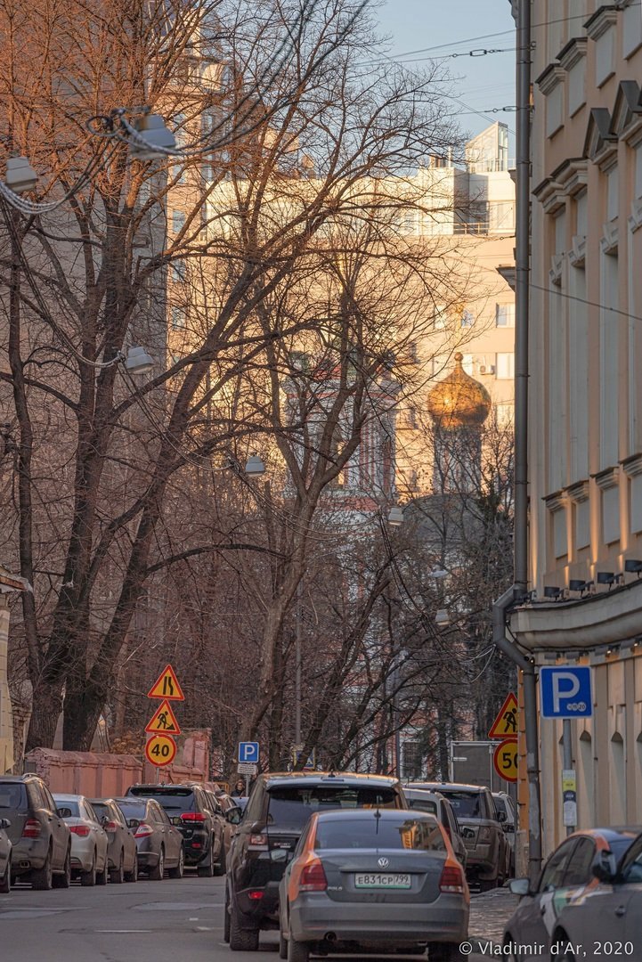 Москва брюсов переулок