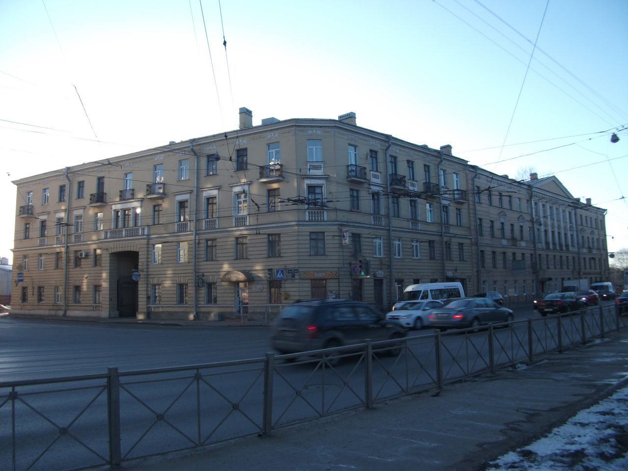пр. Обуховской Обороны 13