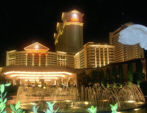 Музыкальные фонтаны у отеля Цезарь в Лас-Вегасе