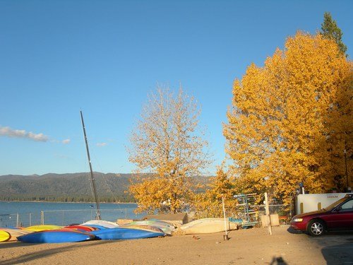 Осень на берегах озера Тахо
